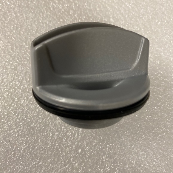 Original Hoover Power Scrub XL and XL+ Cleaner Tank Cap. #440015235. See list. - Picture 3 of 6